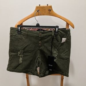 ONE 5 ONE 151 ARMY GREEN SHORTS SZ 14W 🆕